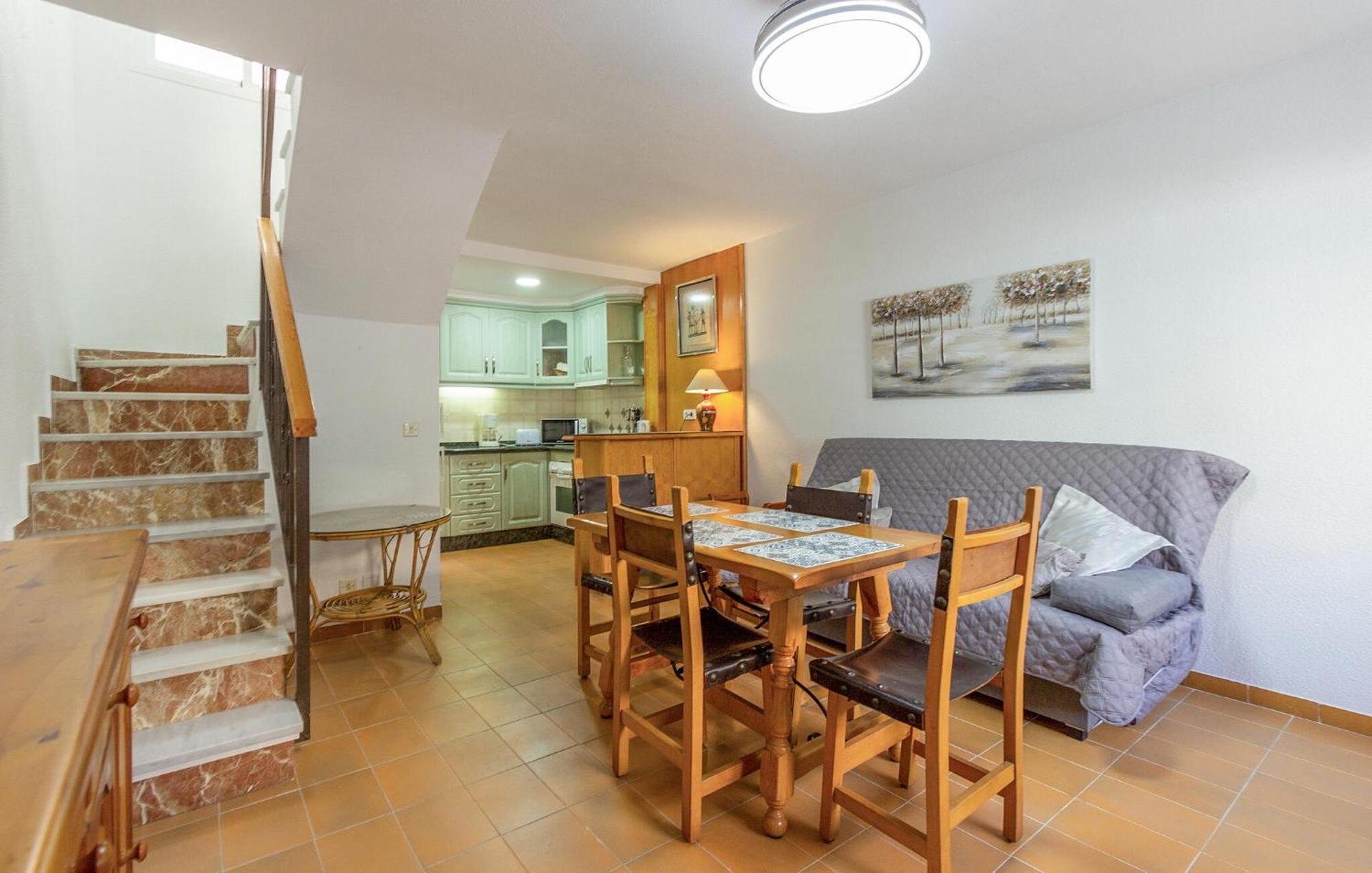 2 Bedroom Awesome Home In Santa Pola Exteriör bild